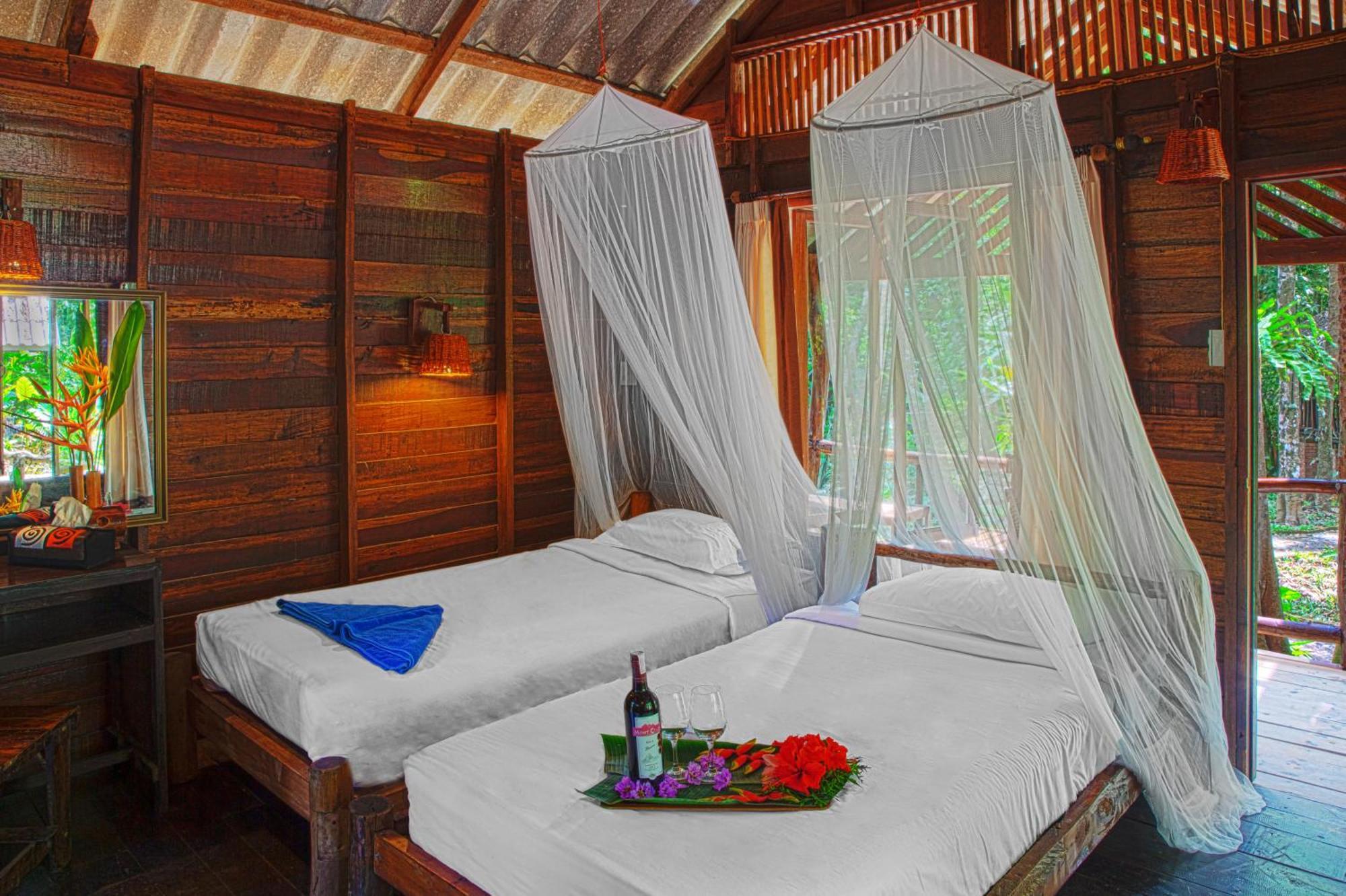 Khao Sok Riverside Cottages Khao Sok National Park Rum bild