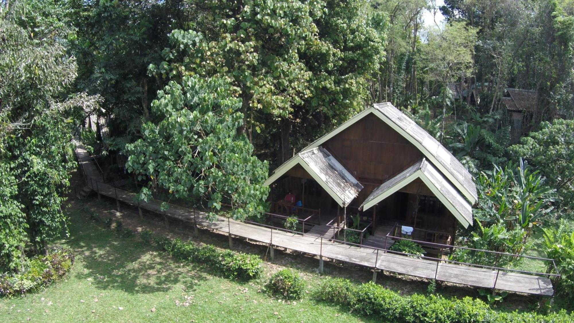 Khao Sok Riverside Cottages Khao Sok National Park Rum bild