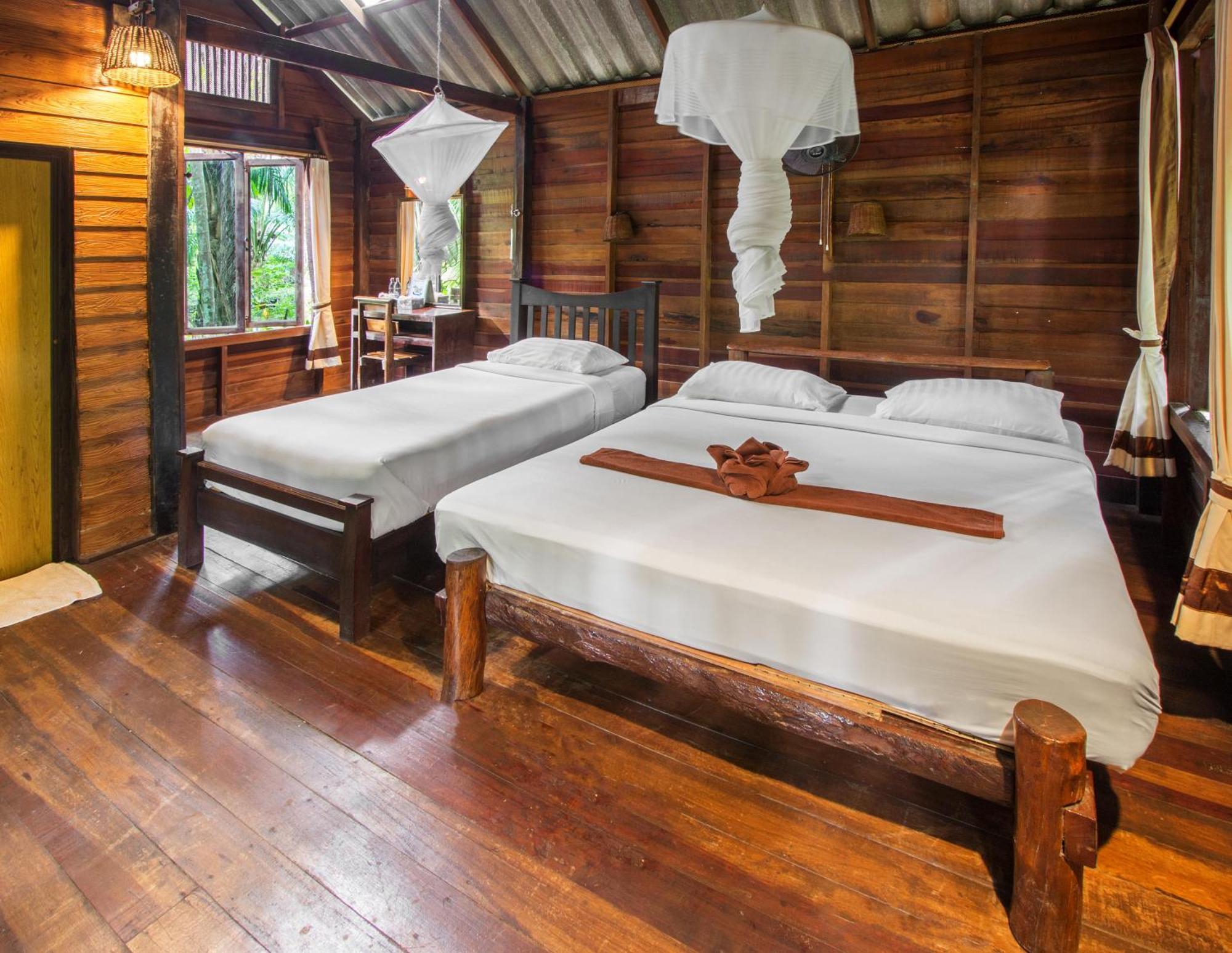 Khao Sok Riverside Cottages Khao Sok National Park Exteriör bild