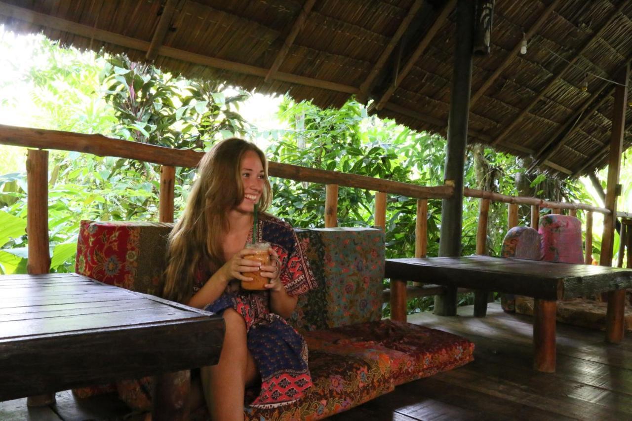 Khao Sok Riverside Cottages Khao Sok National Park Exteriör bild