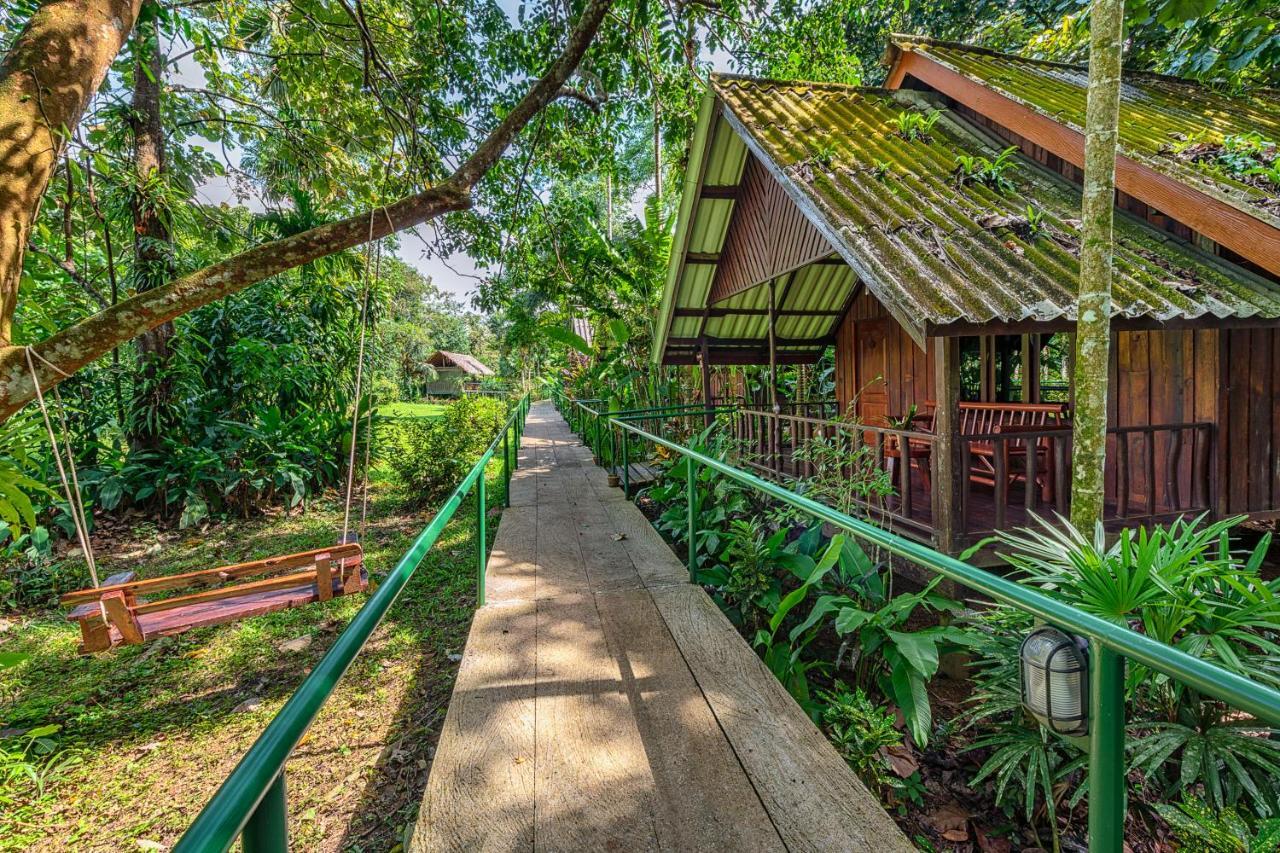 Khao Sok Riverside Cottages Khao Sok National Park Exteriör bild